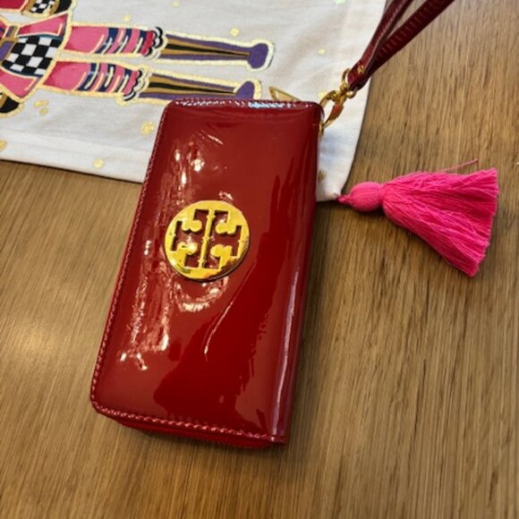 Tory Burch Miller Red Patent Leather Zip Around Continental Wallet Clutch - Picture 7 of 7